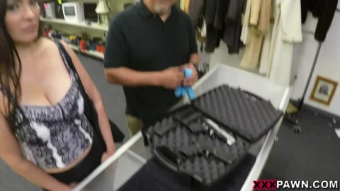 Mommy Would Like To Sell Her Guns