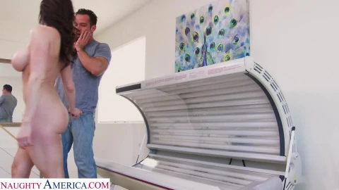 Hotwife Got Stuck In A Self-tanning Machine