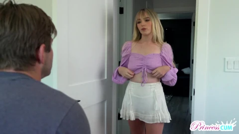 My Stepsis Let Me To Touch Her Pussy For My Credit Card